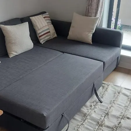 شقة Spacious 1bd In Centre 9mins To Jervis *